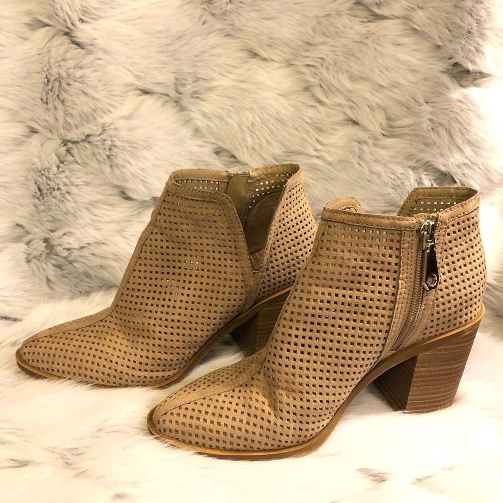 DV Booties